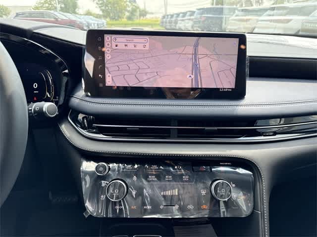 Thumbnail: 2026 INFINITI QX60 - 19