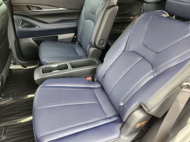 Thumbnail: 2026 INFINITI QX60 - 13