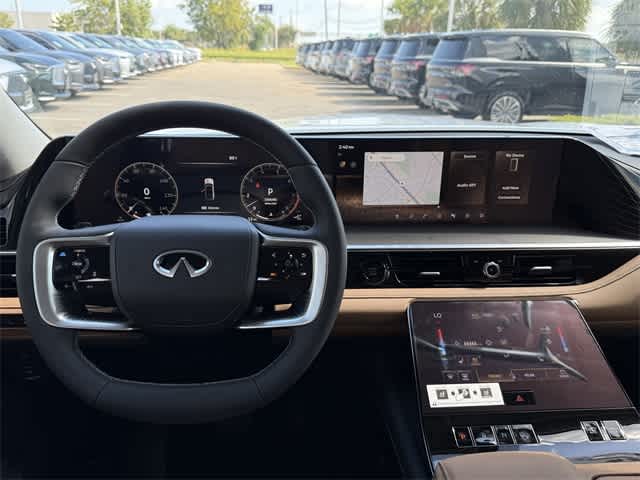 Thumbnail: 2026 INFINITI QX80 - 18