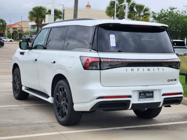 Thumbnail: 2026 INFINITI QX80 - 4