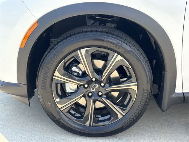 Thumbnail: 2026 INFINITI QX60 - 7