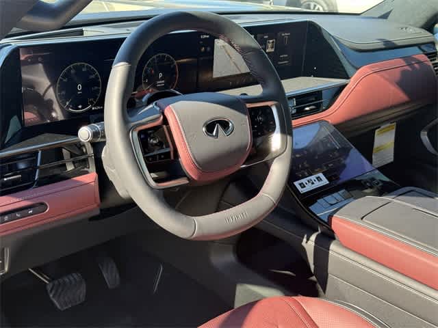 Thumbnail: 2026 INFINITI QX80 - 11