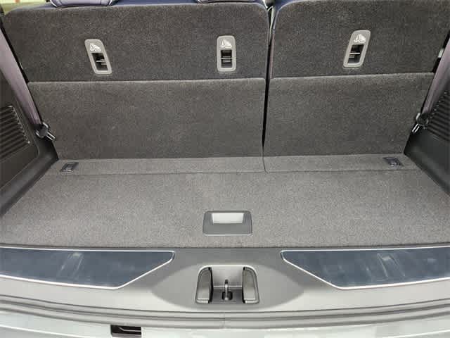 Thumbnail: 2026 INFINITI QX80 - 19