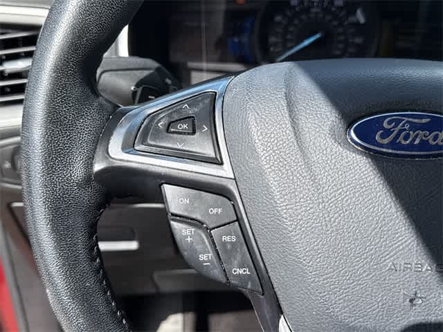 Thumbnail: 2016 Ford Edge - 21