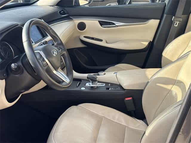 Thumbnail: 2022 INFINITI QX50 - 10