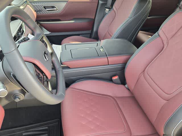 Thumbnail: 2026 INFINITI QX80 - 10