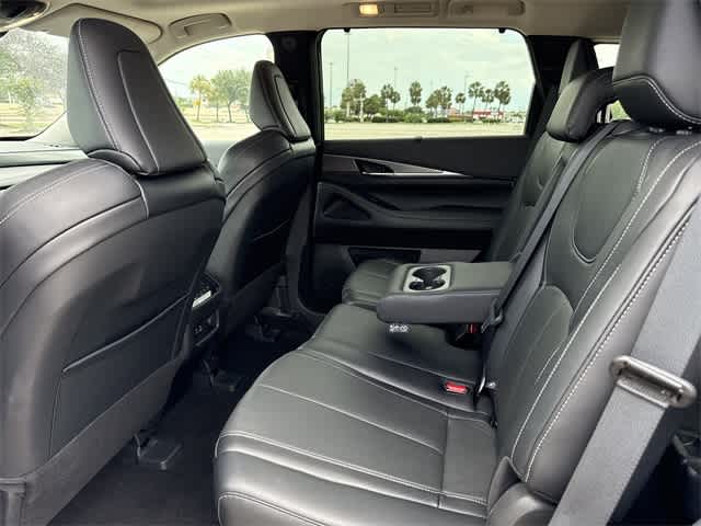 Thumbnail: 2023 INFINITI QX60 - 13