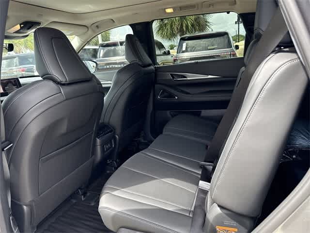 Thumbnail: 2026 INFINITI QX60 - 13