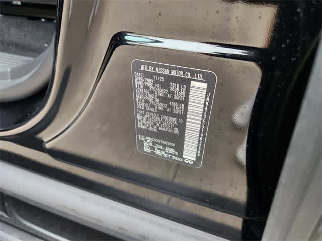 Thumbnail: 2026 INFINITI QX80 - 21