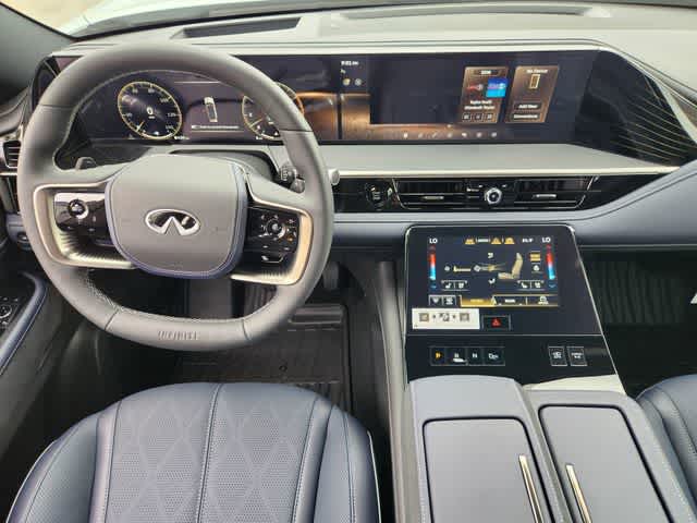 Thumbnail: 2026 INFINITI QX80 - 15
