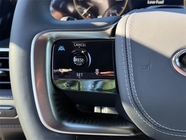 Thumbnail: 2026 INFINITI QX80 - 24