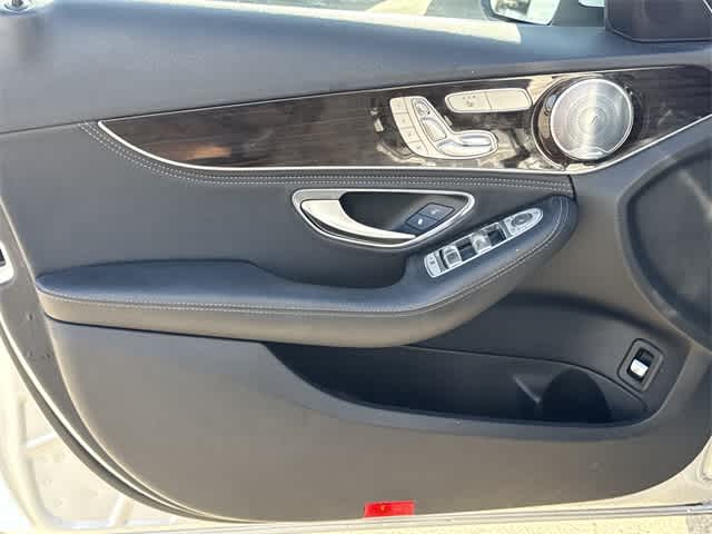 Thumbnail: 2015 Mercedes-Benz C-Class - 8