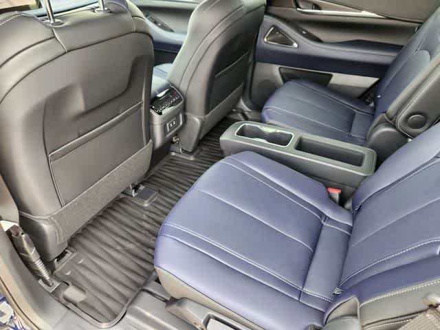 Thumbnail: 2026 INFINITI QX60 - 12
