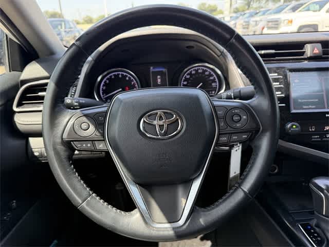Thumbnail: 2020 Toyota Camry - 17