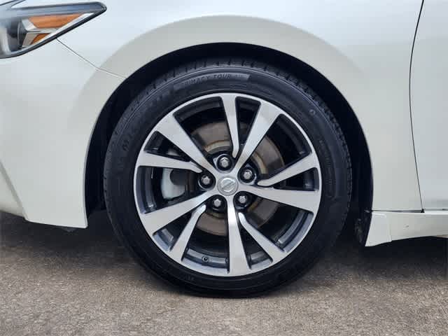 Thumbnail: 2017 Nissan Maxima - 8