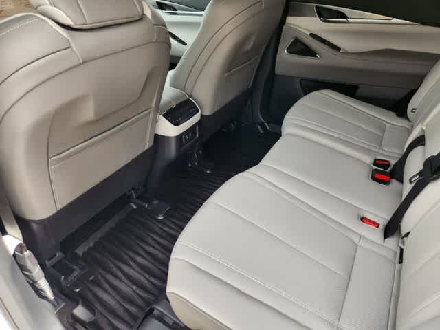 Thumbnail: 2026 INFINITI QX60 - 12