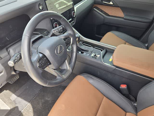Thumbnail: 2024 Lexus GX - 2