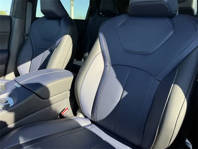 Thumbnail: 2026 INFINITI QX60 - 13