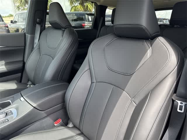 Thumbnail: 2026 INFINITI QX60 - 12