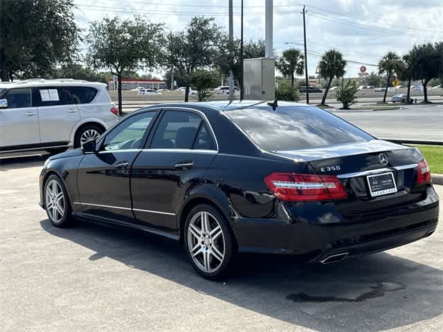 Thumbnail: 2010 Mercedes-Benz E-Class - 3