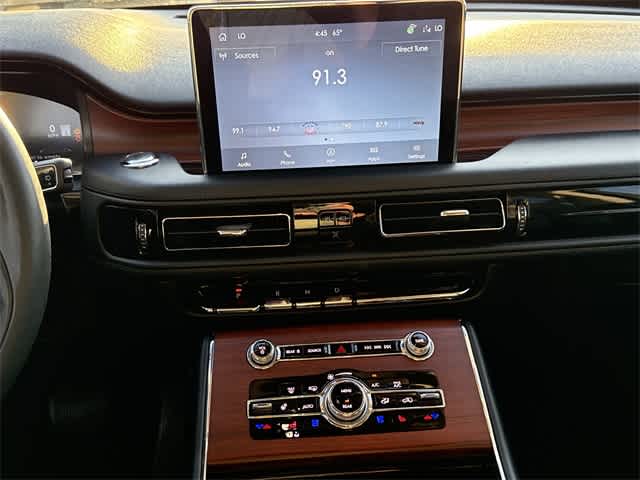 Thumbnail: 2023 Lincoln Aviator - 19
