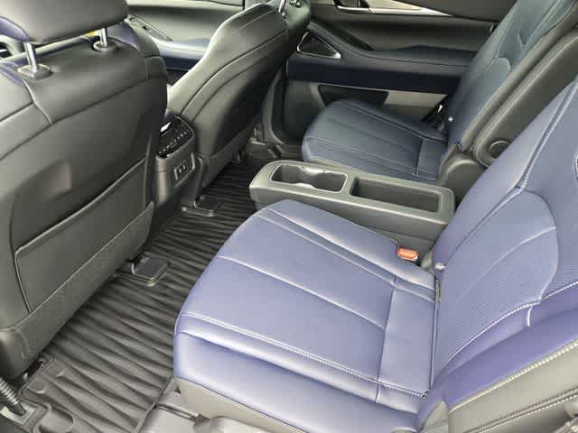 Thumbnail: 2027 INFINITI QX60 - 12