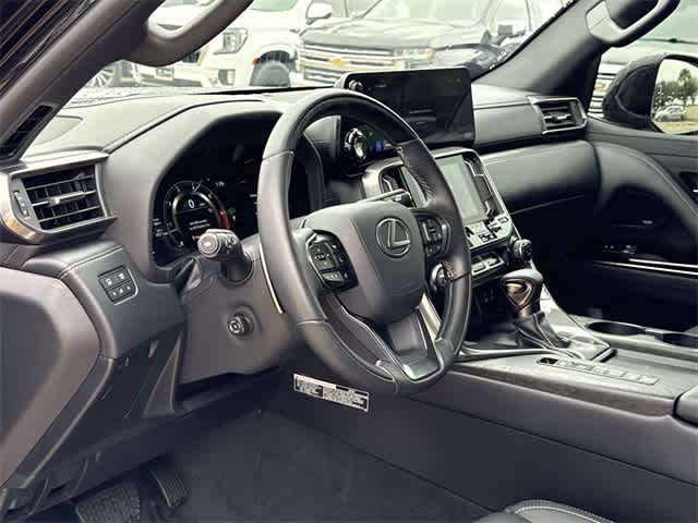 Thumbnail: 2024 Lexus LX - 11