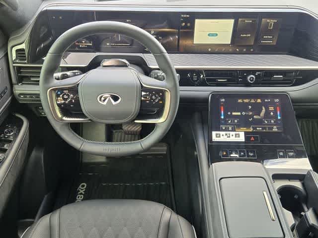 Thumbnail: 2026 INFINITI QX80 - 16