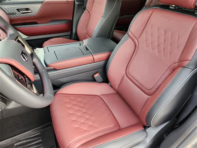 Thumbnail: 2026 INFINITI QX80 - 11