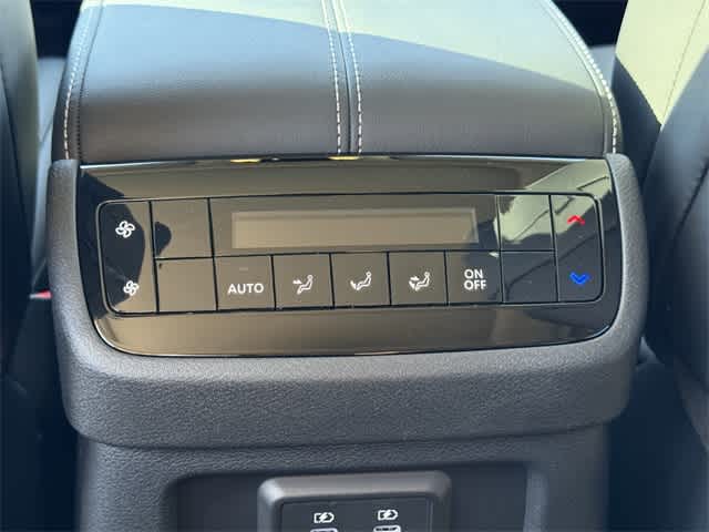 Thumbnail: 2026 INFINITI QX60 - 22