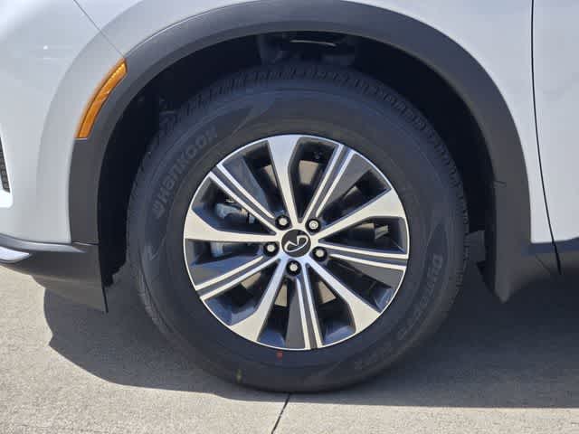 Thumbnail: 2026 INFINITI QX60 - 8