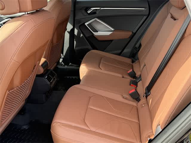 Thumbnail: 2021 Audi Q3 - 13