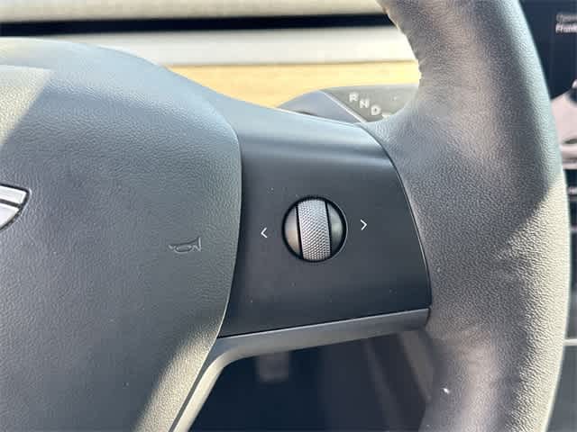 Thumbnail: 2021 Tesla Model 3 - 20