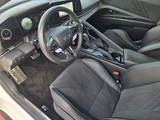 Thumbnail: 2022 Hyundai Elantra - 2