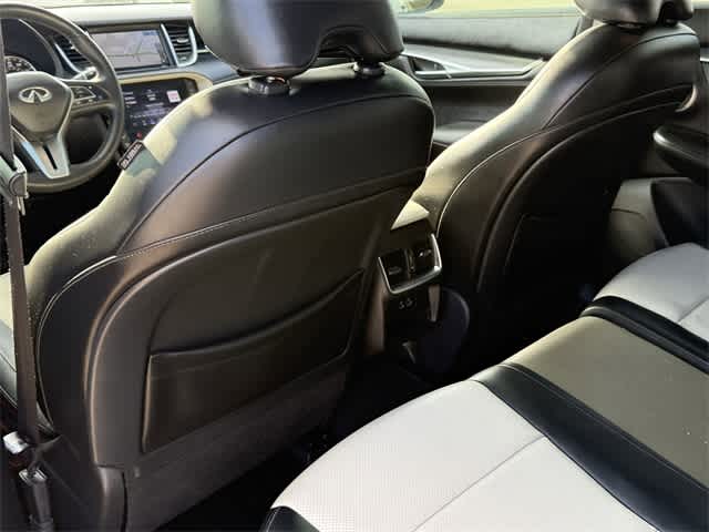 Thumbnail: 2023 INFINITI QX55 - 13