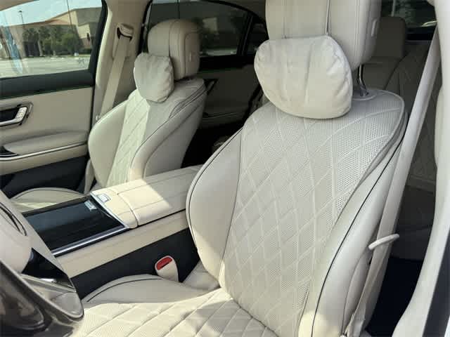 Thumbnail: 2021 Mercedes-Benz S-Class - 12