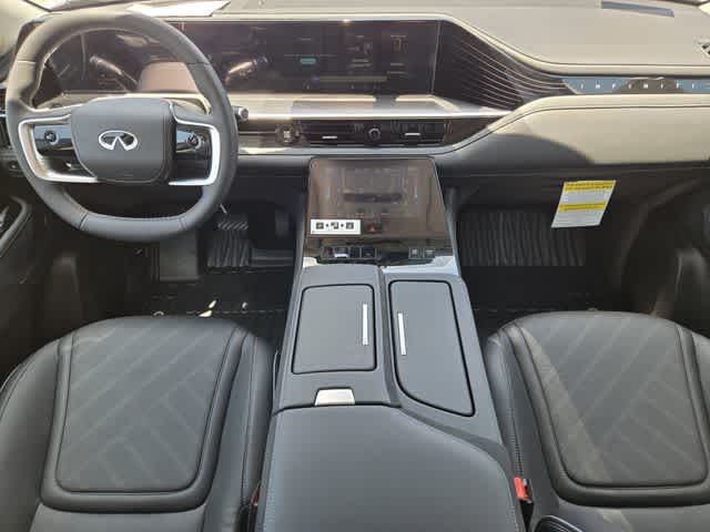 Thumbnail: 2026 INFINITI QX80 - 9