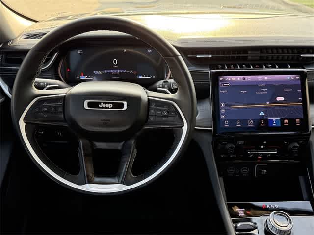 Thumbnail: 2023 Jeep Grand Cherokee - 16