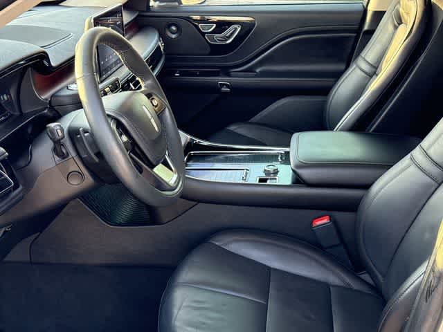 Thumbnail: 2023 Lincoln Aviator - 10