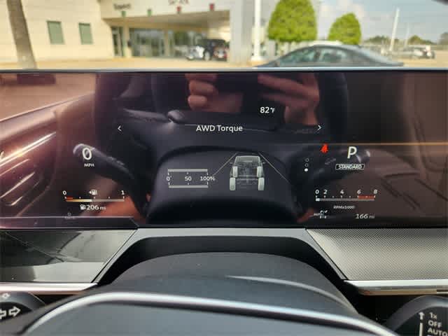 Thumbnail: 2026 INFINITI QX80 - 18