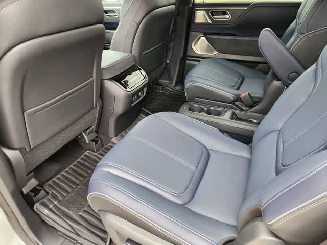 Thumbnail: 2026 INFINITI QX80 - 12