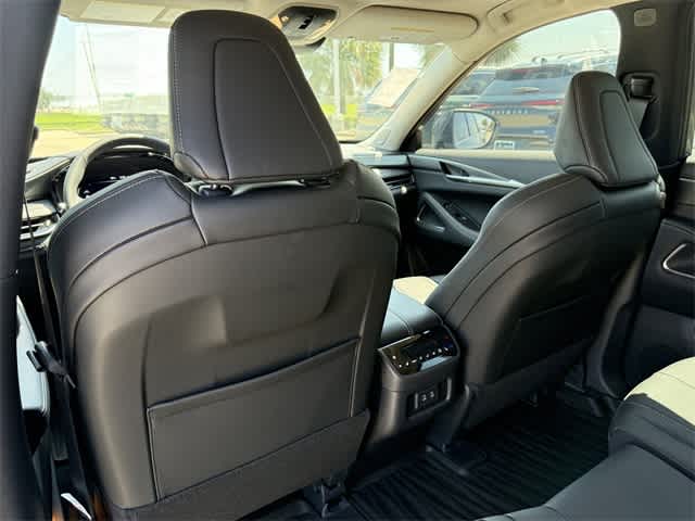 Thumbnail: 2026 INFINITI QX60 - 14