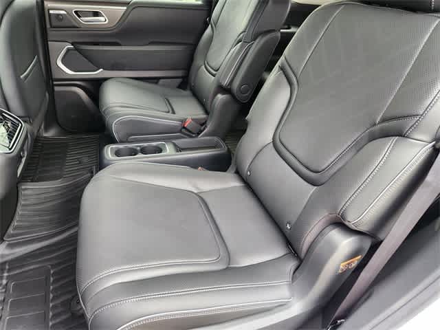 Thumbnail: 2026 INFINITI QX80 - 13