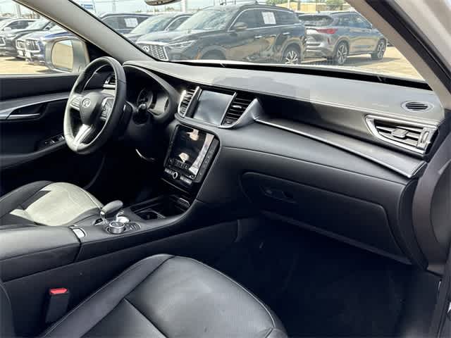 2022 INFINITI QX50 Luxe 18