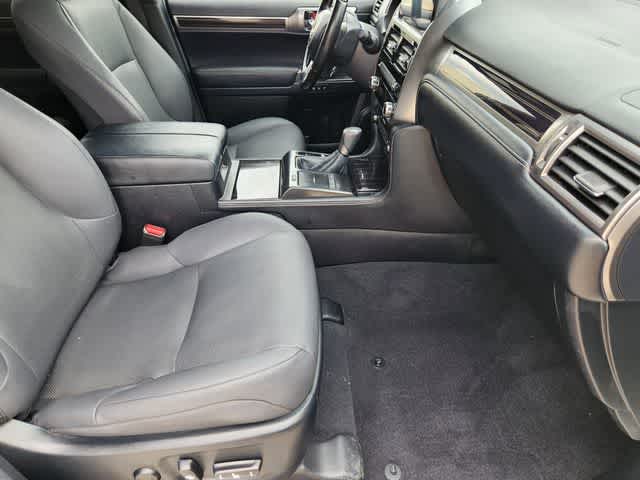 Thumbnail: 2023 Lexus GX - 14