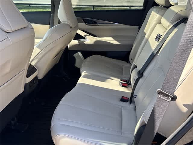 Thumbnail: 2023 INFINITI QX60 - 14