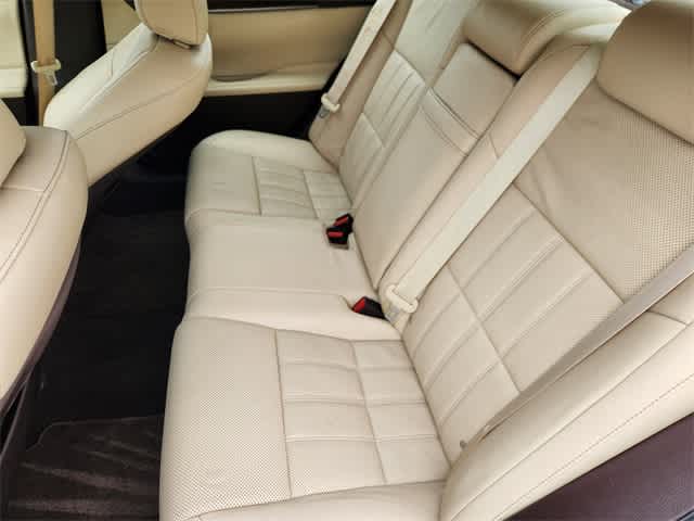 Thumbnail: 2016 Lexus ES - 13