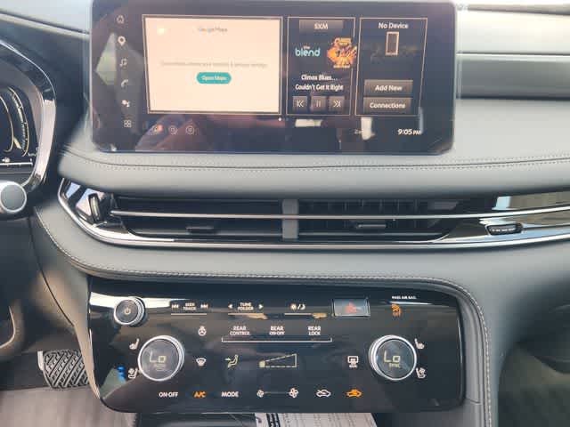 Thumbnail: 2026 INFINITI QX60 - 16