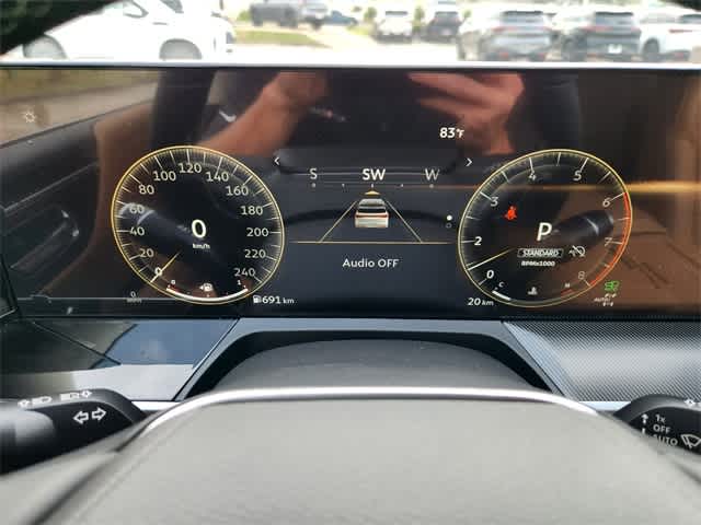 Thumbnail: 2026 INFINITI QX80 - 18