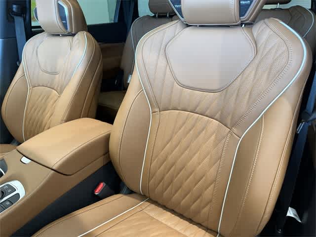 Thumbnail: 2026 INFINITI QX60 - 12